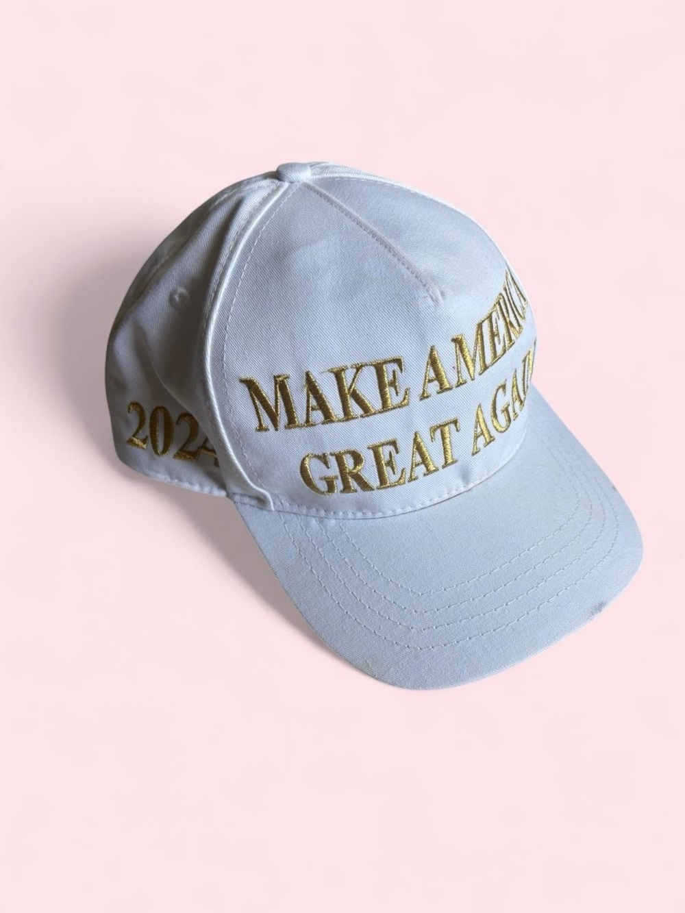 White Embroidered 'Make America Great Again' Baseball Cap - Gold Lettering